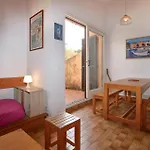 2 Bedroom Cozy In 度假居
